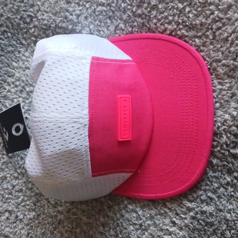 NWT, CONVERSE FUCHSIA PINK WITH WHITE MESH BACK  BASEBALL STYLE FLATBILL HAT